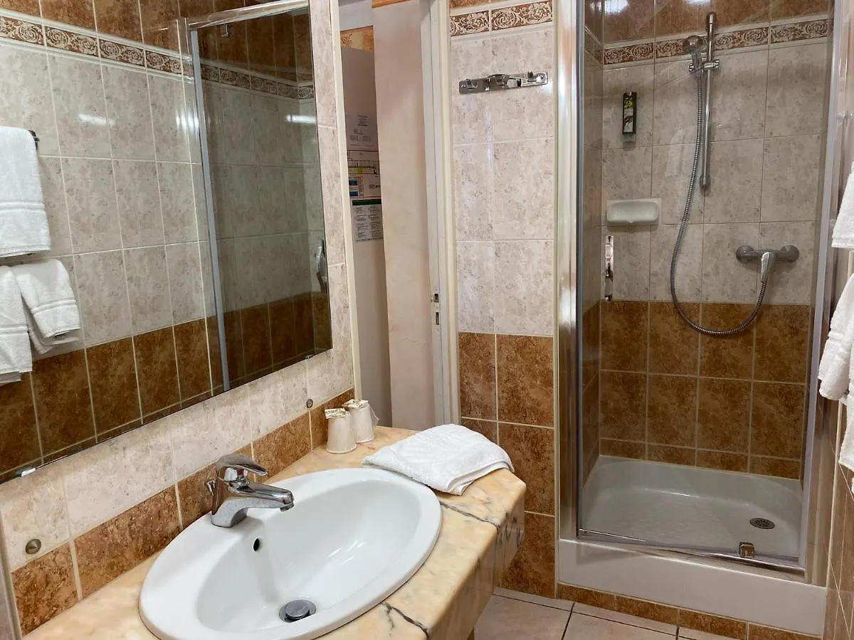 Logis Grand Hotel Bain Comps-sur-Artuby 2*,  Франция