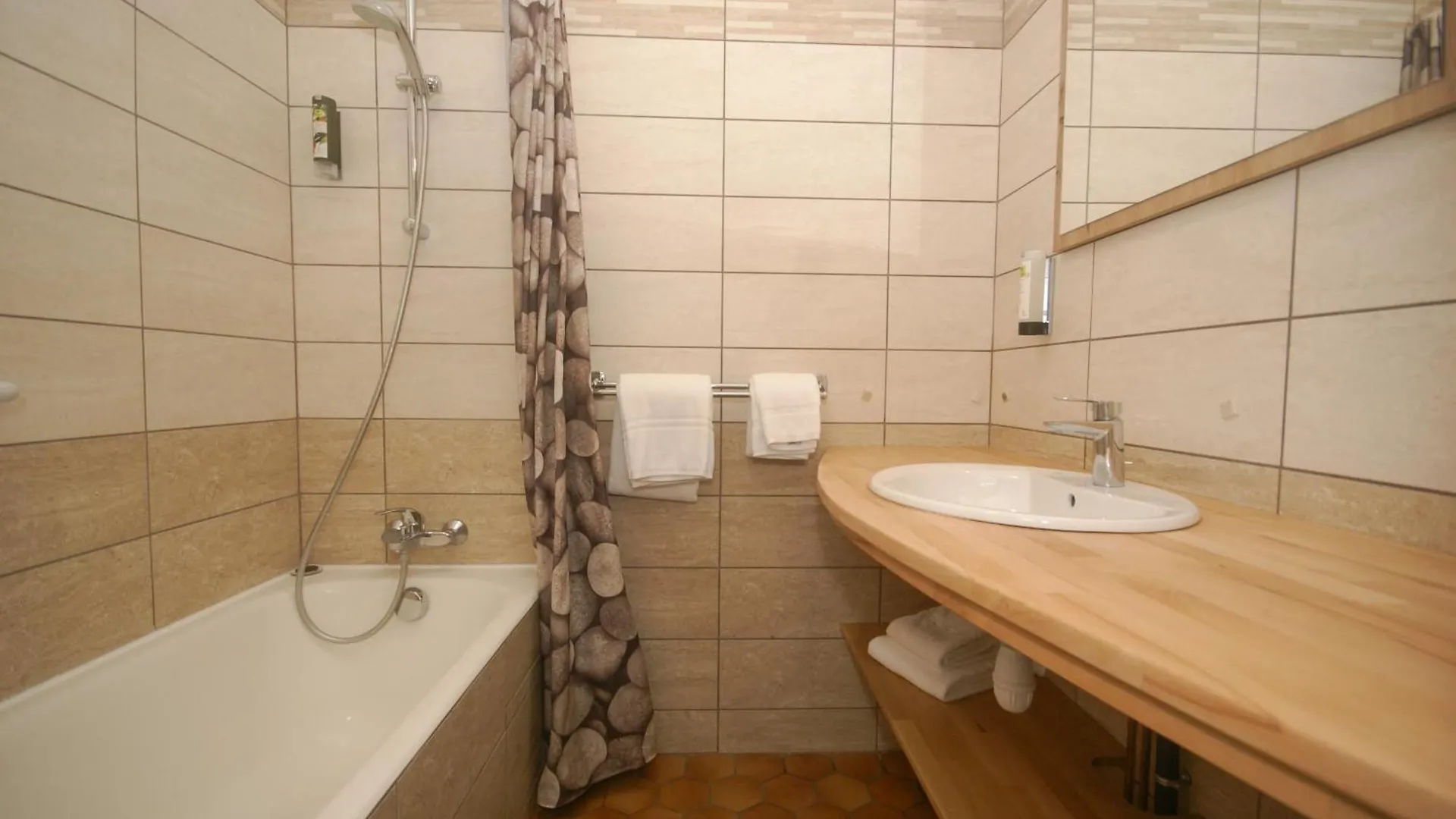 Logis Grand Hotel Bain Comps-sur-Artuby