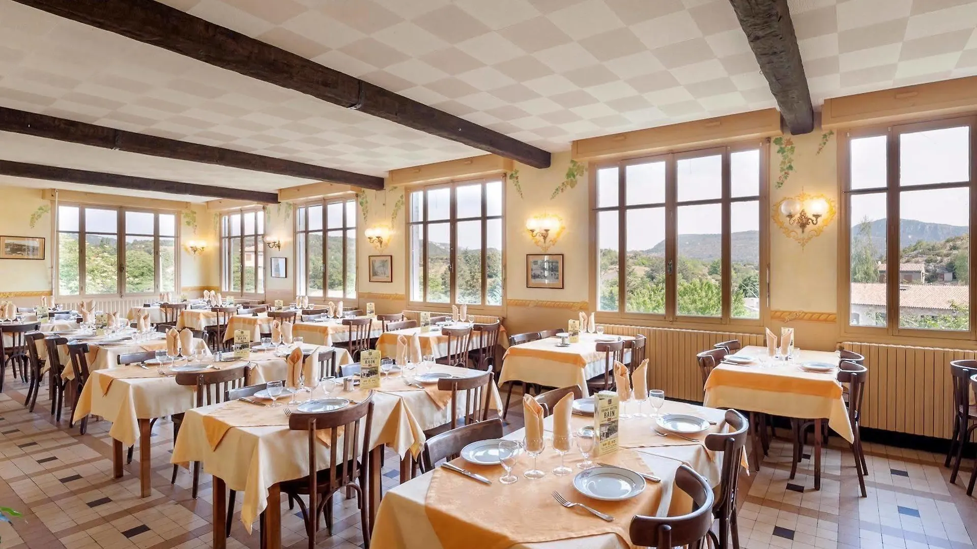 Logis Grand Hotel Bain Comps-sur-Artuby Frankreich