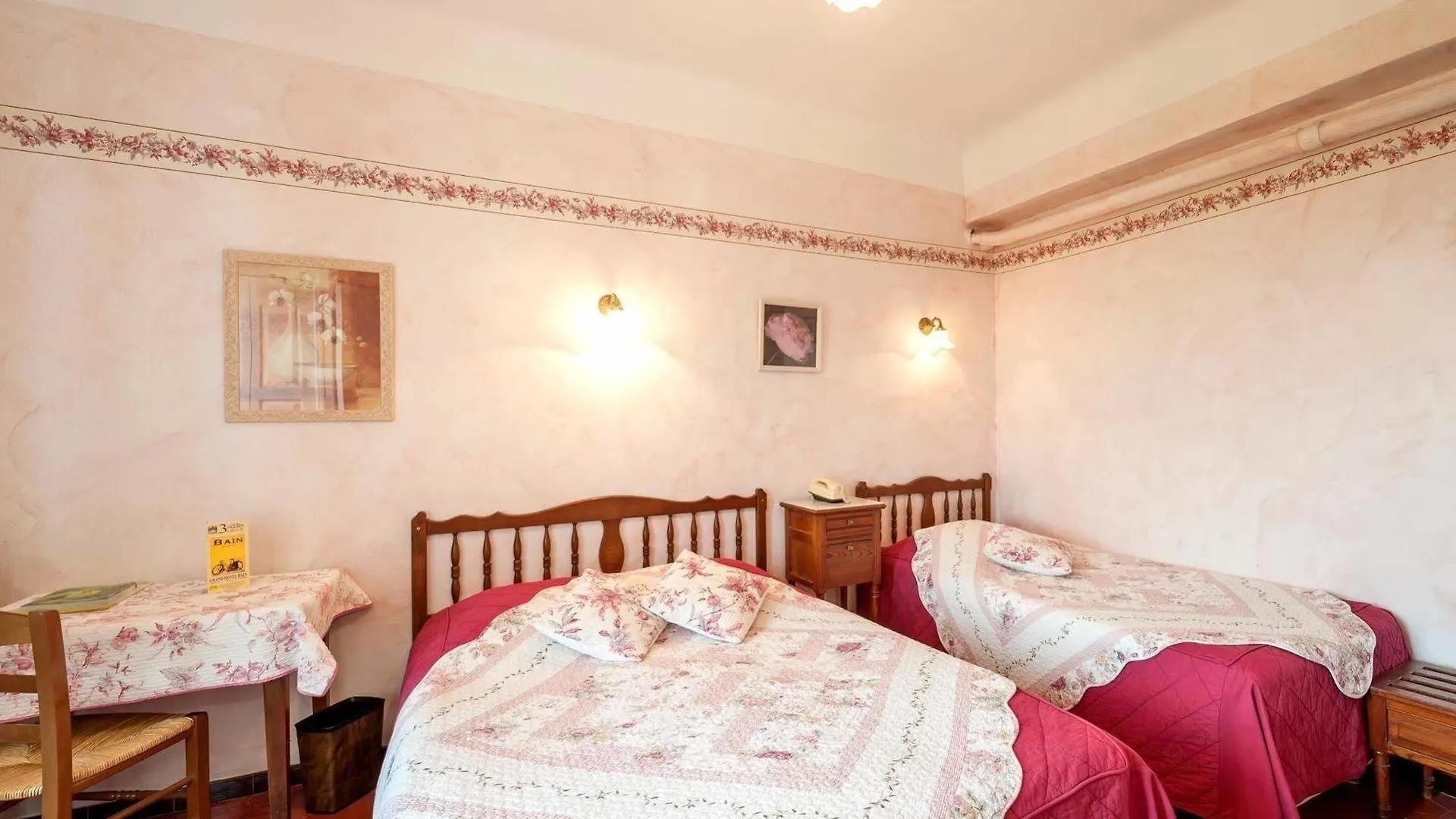 Logis Grand Hotel Bain Comps-sur-Artuby 2*,  Frankreich